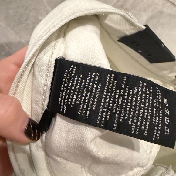 J Brand Joan Crop Jean in Vanish Destruct Wash Size 30 - Picture 5 of 7